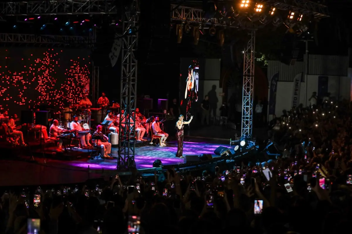 64. Uluslararası Bursa Festivali'nde Derya Bedavacı Konseri Düzenlendi 1 64. Uluslararası Bursa Festivali'nde Derya Bedavacı Konseri Düzenlendi 1