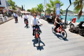 Bodrum’da Elektrikli Bisiklet Paylaşım Sistemi İçin İmzalar Atıldı (5)