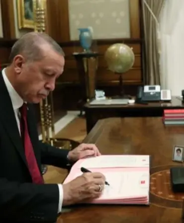 Bakanlıklara Yeni Atamalar… Resmi Gazete’de Yayımlandı 3 bakanliklara-yeni-atamalar-1785476337-414_large