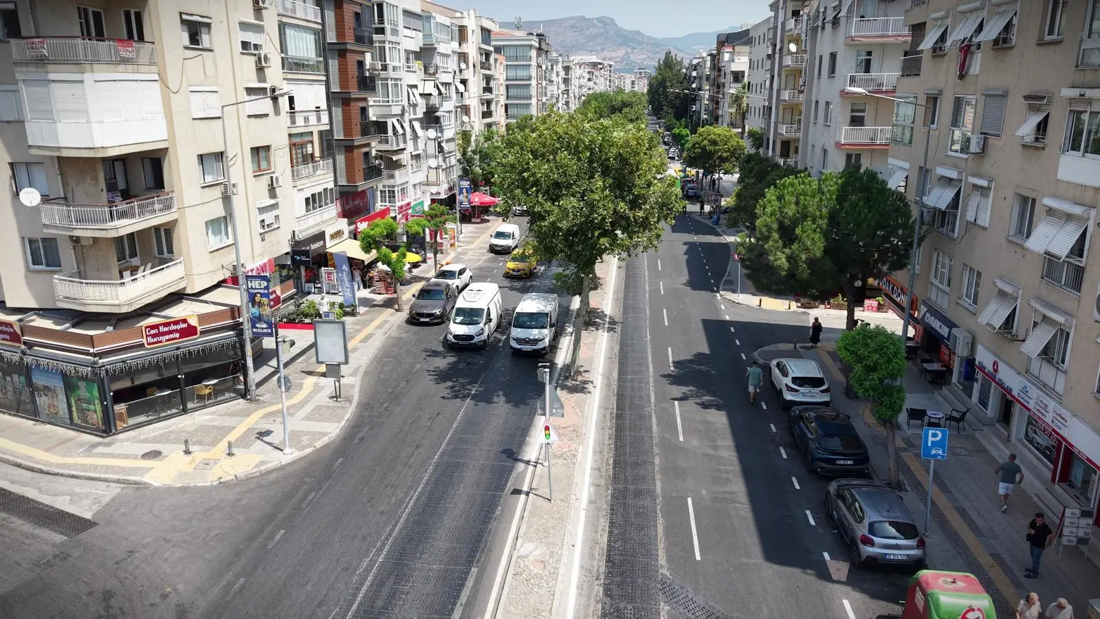 Karşıyaka Girne Bulvarı'ndaki Asfalt Yenileme Çalışmaları Tamamlandı 1 Karşıyaka Girne Bulvarı'ndaki Asfalt Yenileme Çalışmaları Tamamlandı 1