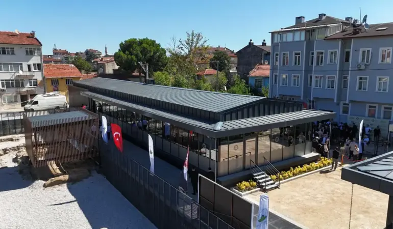 Osmangazi’de Yaşar Kemal Medeniyetler Kütüphanesi Törenle Açıldı 6 Yaşar Kemal Medeniyetler Kütüphanesi Açılışı (19)