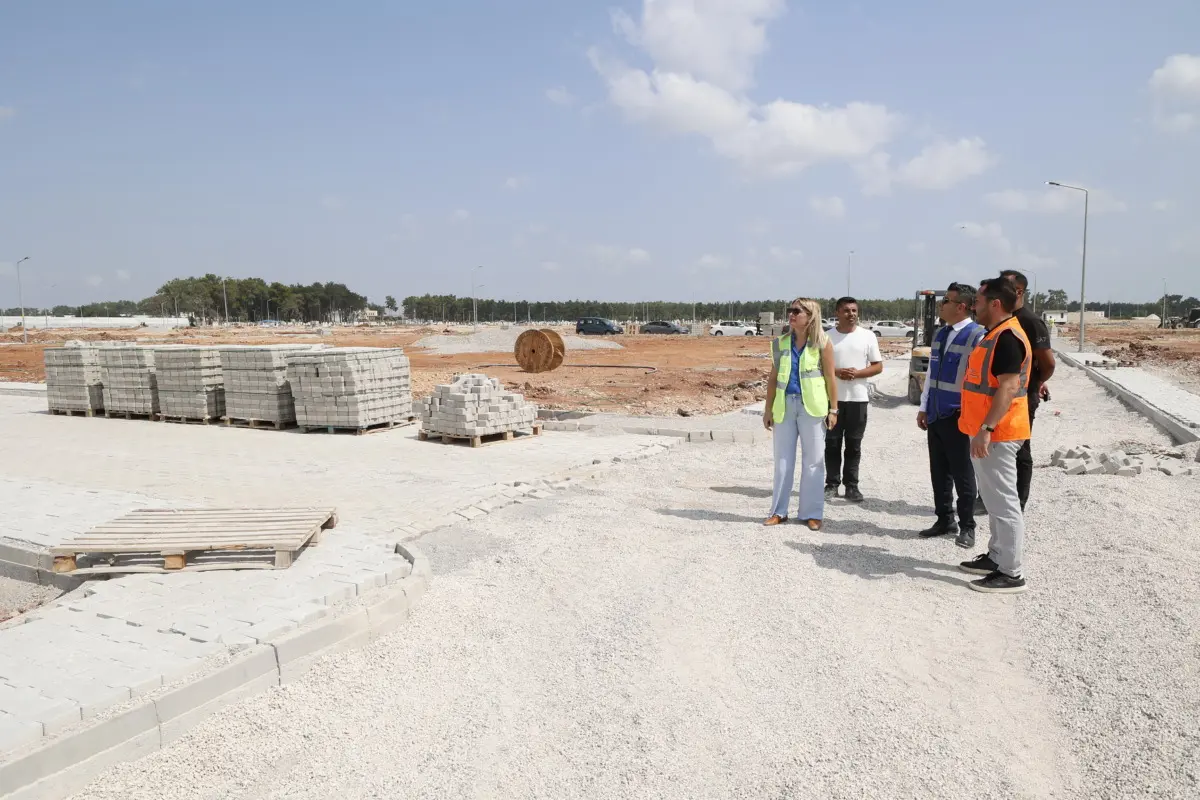 Antalya Kurşunlu Kent Mezarlığı'nda Kapasite Artırma ve Altyapı Çalışmaları Sürüyo 1