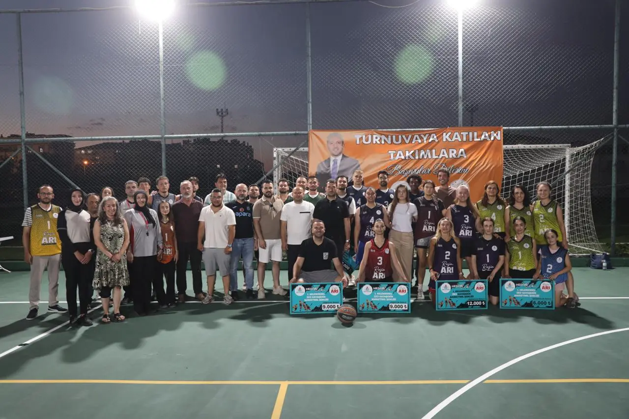 Nevşehir'de "1. Geleneksel Kayaşehir 3x3 Basketbol Şenliği" Sona Erdi 1 Nevşehir'de "1. Geleneksel Kayaşehir 3x3 Basketbol Şenliği" Sona Erdi 1