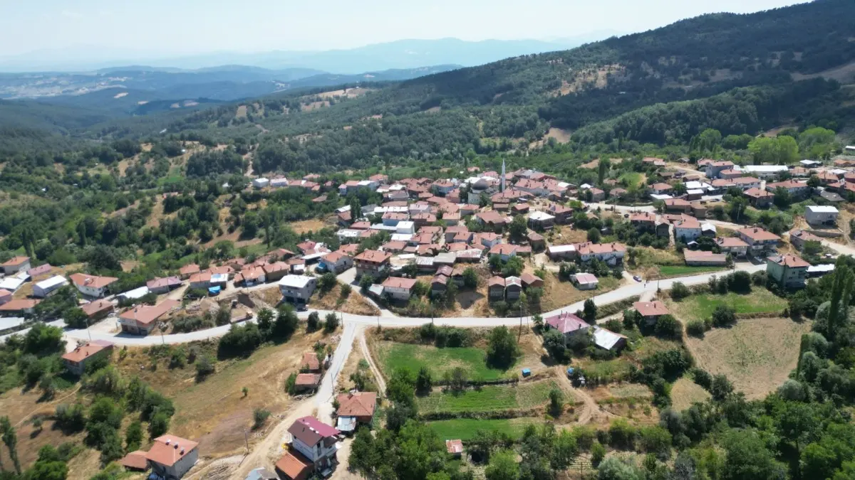 Bursa Büyükşehir Keles'te Yol Genişletme ve Sathi Kaplama Çalışması Başlattı 1