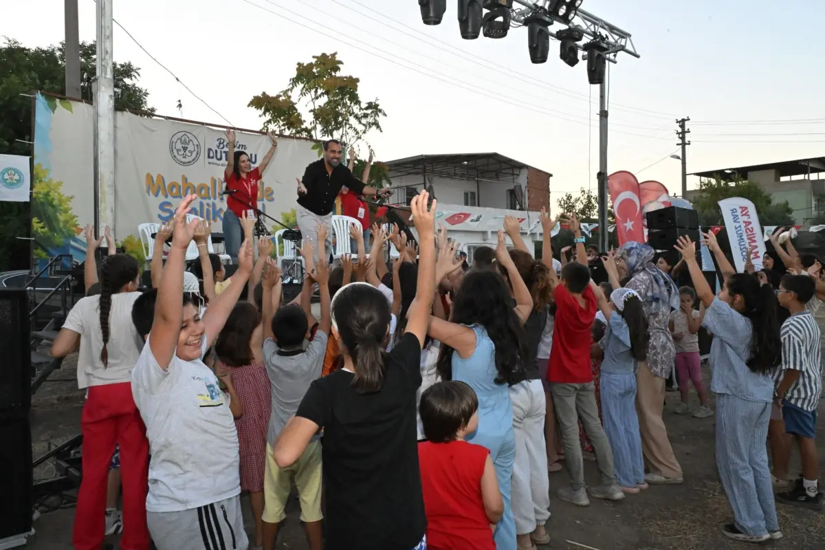 Manisa Büyükşehir İle “Mahallemde Şenlik Var” 1 Manisa Büyükşehir İle “Mahallemde Şenlik Var” 1