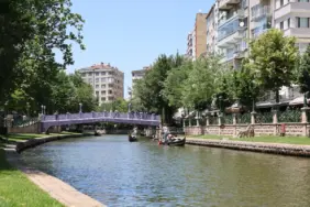 Eskişehir Büyükşehir Belediyesi'nden Aşırı Sıcak Hava ve Sıcak Çarpması Uyarısı 7 AŞIRI SICAKLARA KARŞI TEDBİRLİ OLALIM