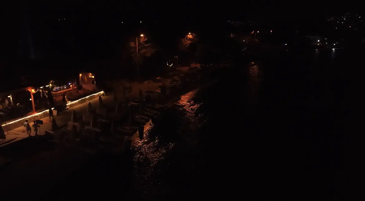 “8.8 Parla Parla Bodrum” Etkinliğinde Işıklar Yıldızlar İçin Söndü 1 “8.8 Parla Parla Bodrum” Etkinliğinde Işıklar Yıldızlar İçin Söndü 1