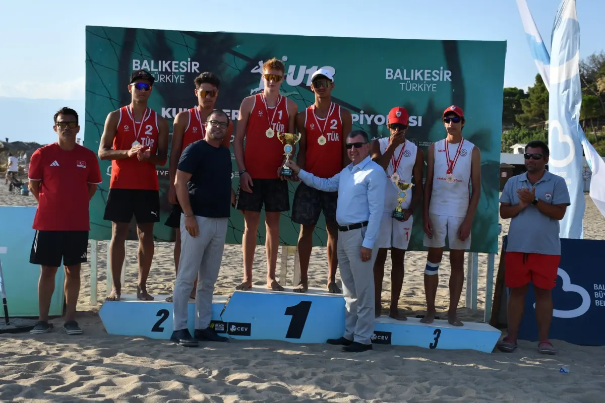 Balıkesir'de Düzenlenen U18 Plaj Voleybolu Şampiyonası Sona Erdi 1 Balıkesir'de Düzenlenen U18 Plaj Voleybolu Şampiyonası Sona Erdi 1