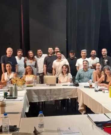 Eskişehir Şehir Tiyatroları'nda Yeni Sezonun İlk Oyunu "Verimsizler" 8 ŞEHİR TİYATROLARINDA YENİ SEZONUN İLK OYUNU “VERİMSİZLER” (1)