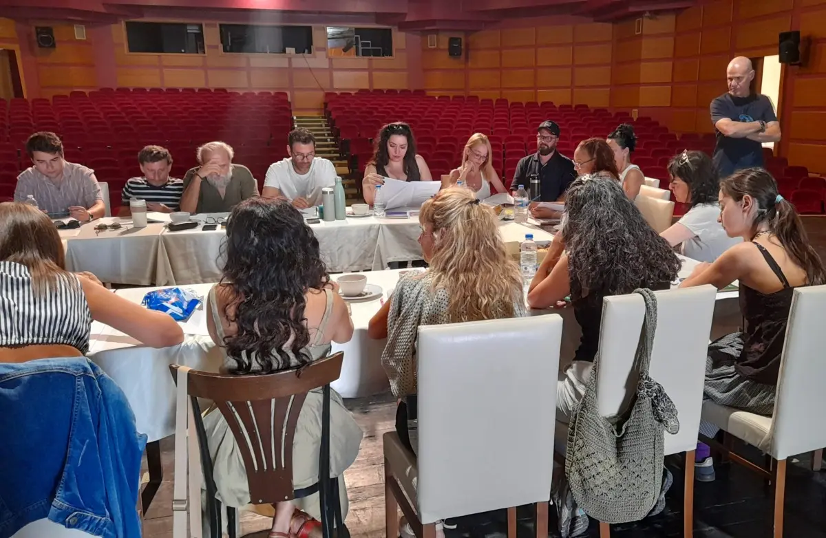 Eskişehir Şehir Tiyatroları'nda Yeni Sezonun İlk Oyunu "Verimsizler" 1 Eskişehir Şehir Tiyatroları'nda Yeni Sezonun İlk Oyunu "Verimsizler" 1