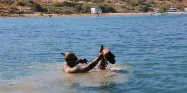 Bodrum Gümbet'te Deniz Dibinden 310 Kilogram Atık Çıkarıldı 6 Gümbet'te Deniz Dibi Temizliği (5)