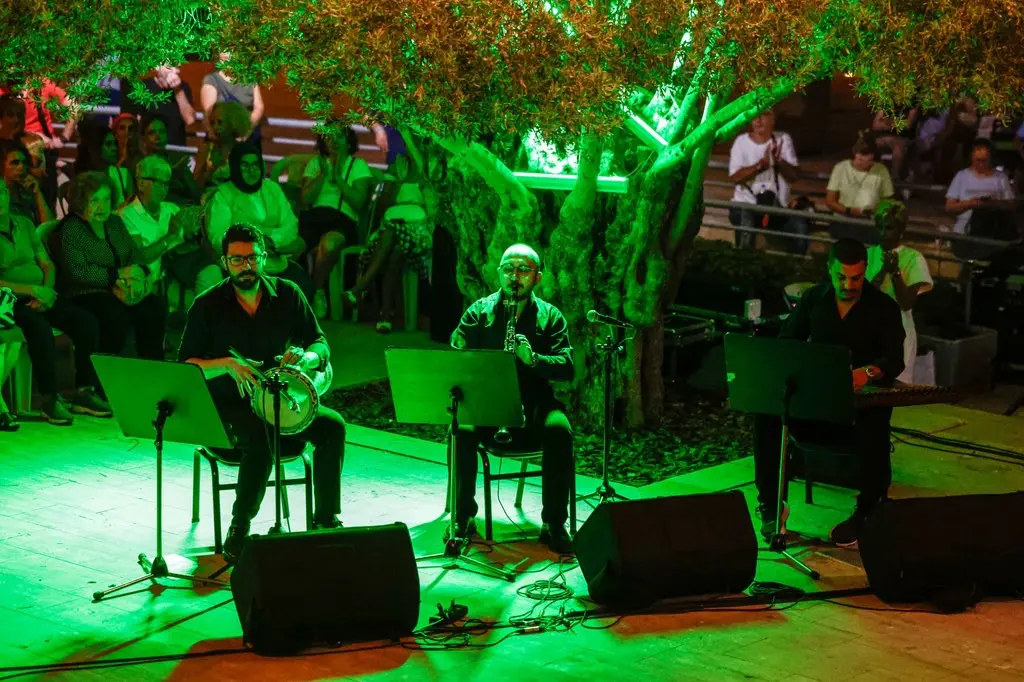 AASSM'de "Zeytin Altı" Konserleri Kapsamında "Gece Makamı" Dinletisi 1 AASSM'de "Zeytin Altı" Konserleri Kapsamında "Gece Makamı" Dinletisi 1