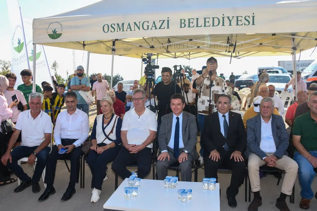 Osmangazi'de Feyyaz Alptuğ Memişoğulları Anısına Futbol Turnuvası 1 Osmangazi'de Feyyaz Alptuğ Memişoğulları Anısına Futbol Turnuvası 1