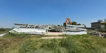 Ömerli Havzası'nda Tespit Edilen Kaçak Yapılar Yıkıldı 3 1787313244_MERL___HAVZASI___NDAK___KA__AK_YAPILAR_KALDIRILDI__3_