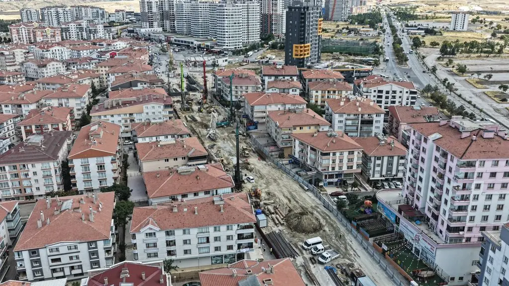 Dikimevi-Natoyolu Raylı Sistem Hattında Çalışmalar Sürüyor 2 Dikimevi-Natoyolu Raylı Sistem Hattında Çalışmalar Sürüyor 2