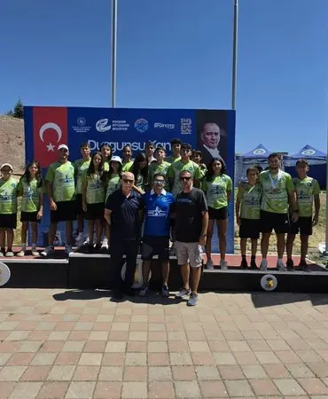 Büyükşehir Belediyespor kanocularından 12 madalya 2