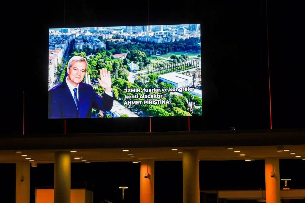 Ahmet Piriştina’nın Sözü Kültürpark’ta LED Ekranda Yaşatılacak 1 Ahmet Piriştina’nın Sözü Kültürpark’ta LED Ekranda Yaşatılacak 1