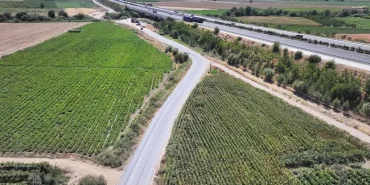 Manisa Büyükşehir’den Turgutlu-Saruhanlı Arasında 15 Kilometrelik Yol Çalışması (1)